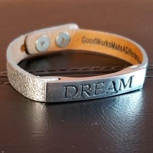 Good Works Dream Bracelet